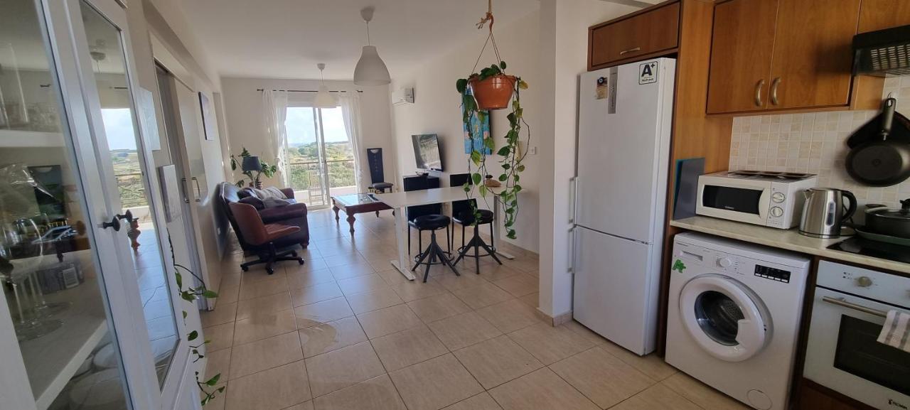 Ancient Paphos - Cozy Place Next To The Sea, Marina, Historical Sites, Buses, Mall, And Market 外观 照片